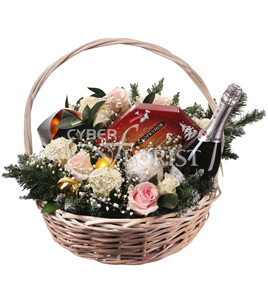 Корзина &#34;Поздравительная&#34;. Стильная корзина с цветами, конфетами и бутылкой Asti в подарок - превосходное поздравление с Новым Годом!